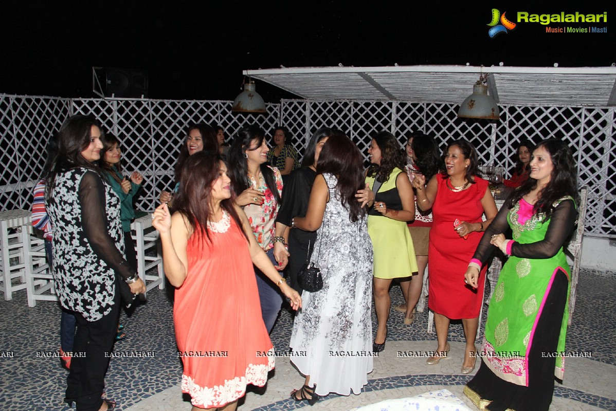 Sashi Nahata's Birthday Bash 2014 at Olive Bistro, Hyderabad