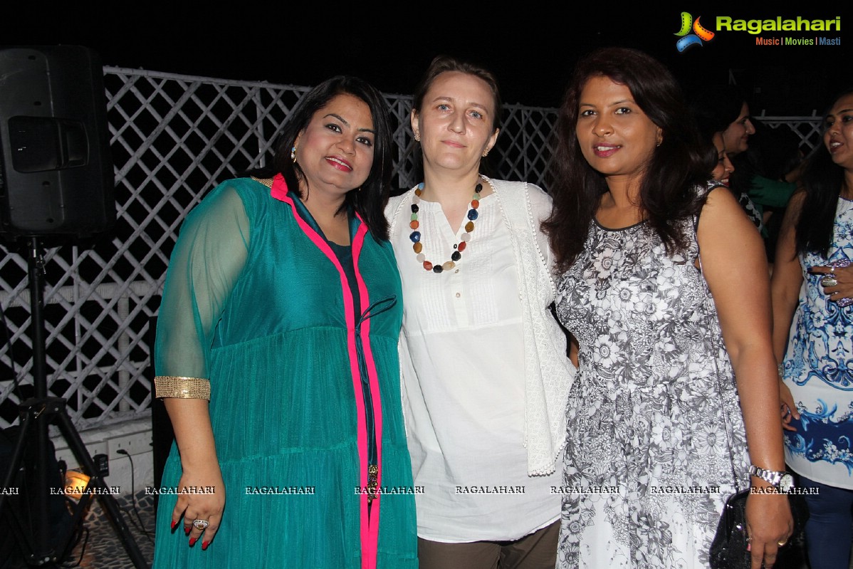 Sashi Nahata's Birthday Bash 2014 at Olive Bistro, Hyderabad