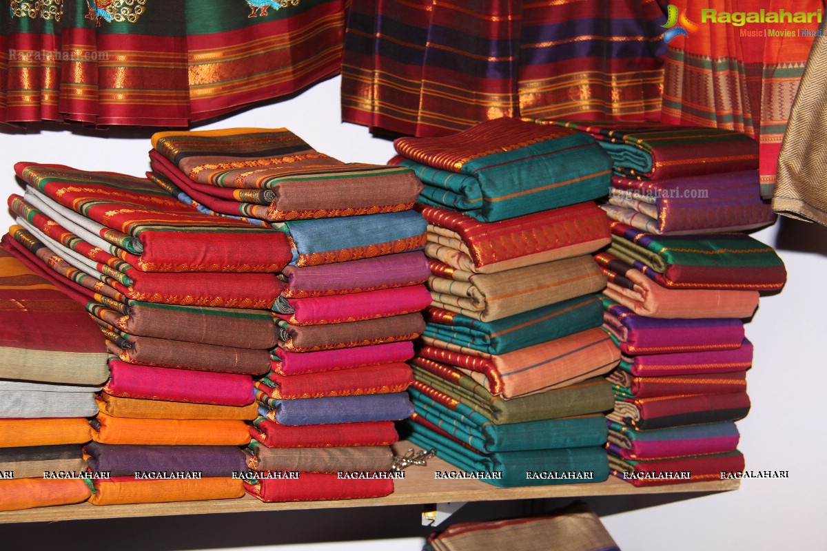 Silk India Expo 2014 at Sri Sathya Sai Nigamagamam, Hyderabad