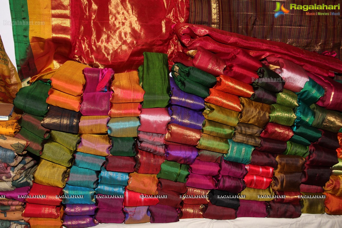 Silk India Expo 2014 at Sri Sathya Sai Nigamagamam, Hyderabad