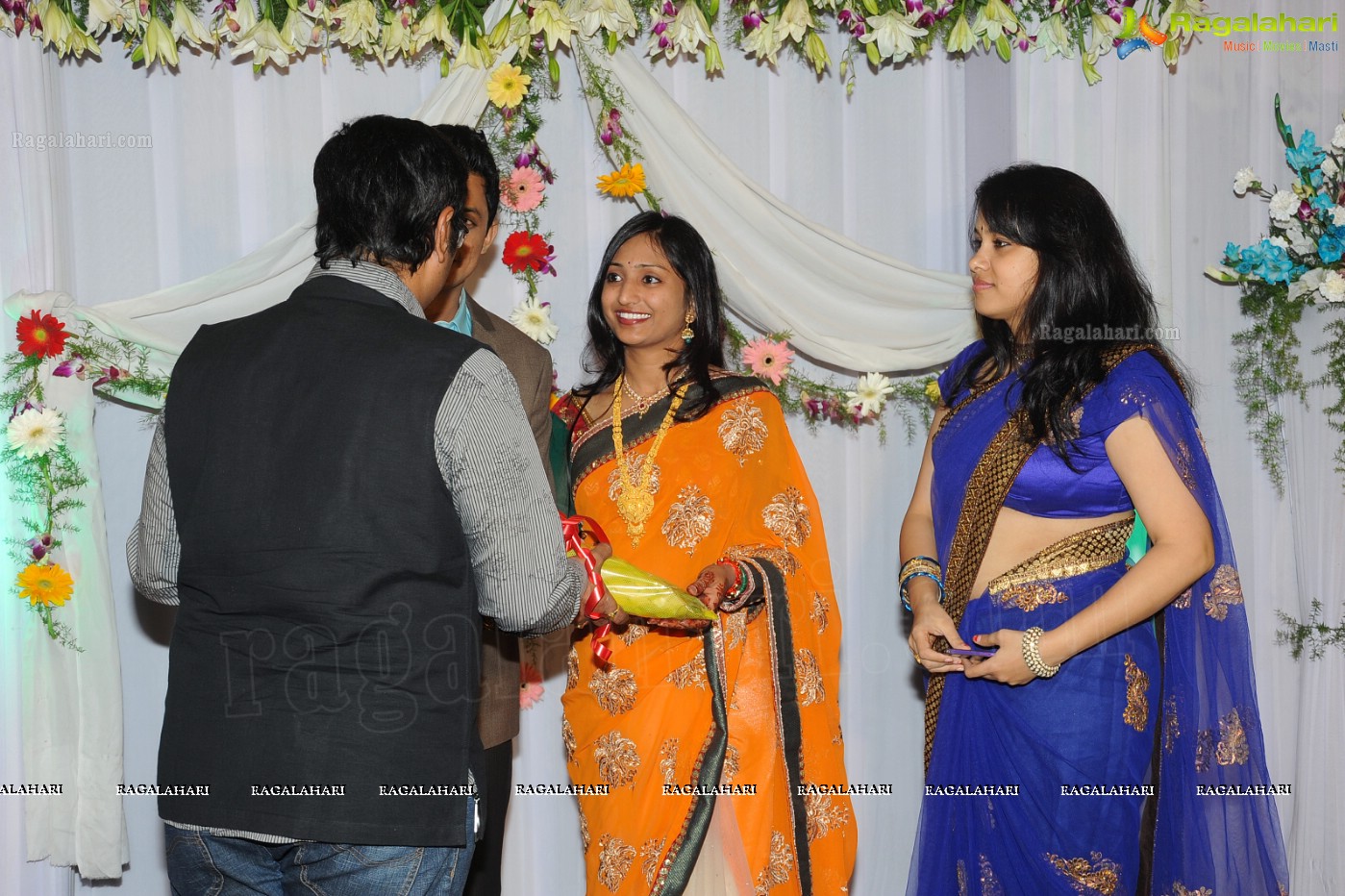 Singer Dinker Kalvala Wedding Reception