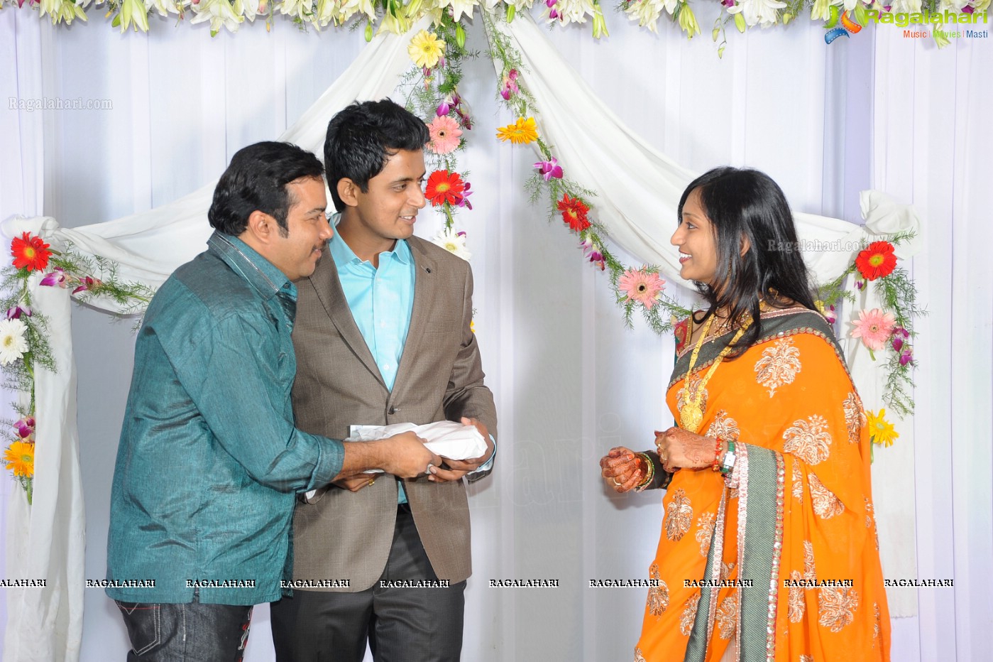 Singer Dinker Kalvala Wedding Reception