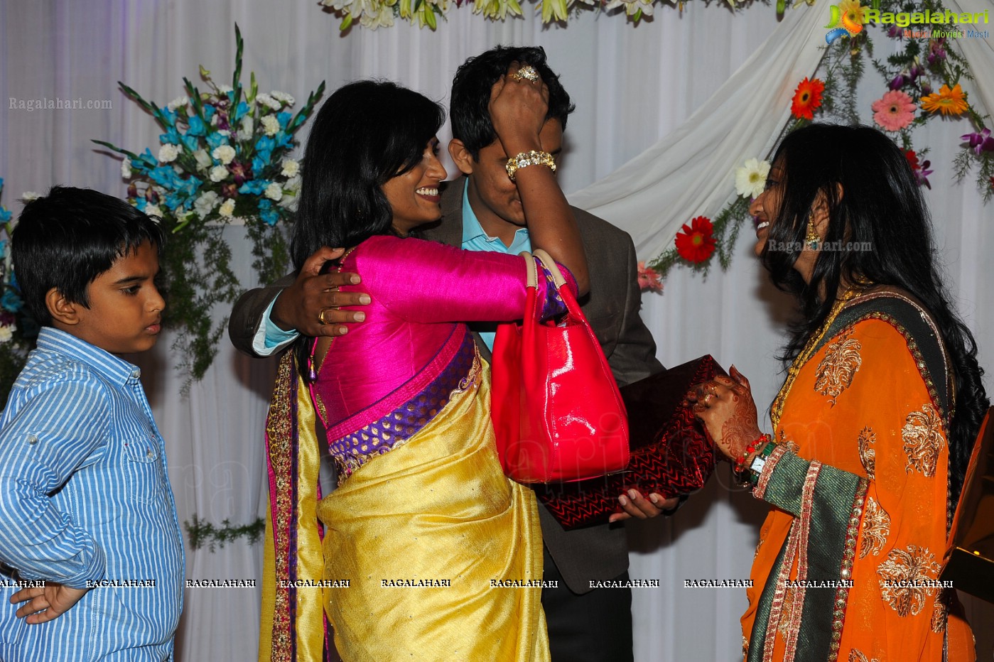 Singer Dinker Kalvala Wedding Reception