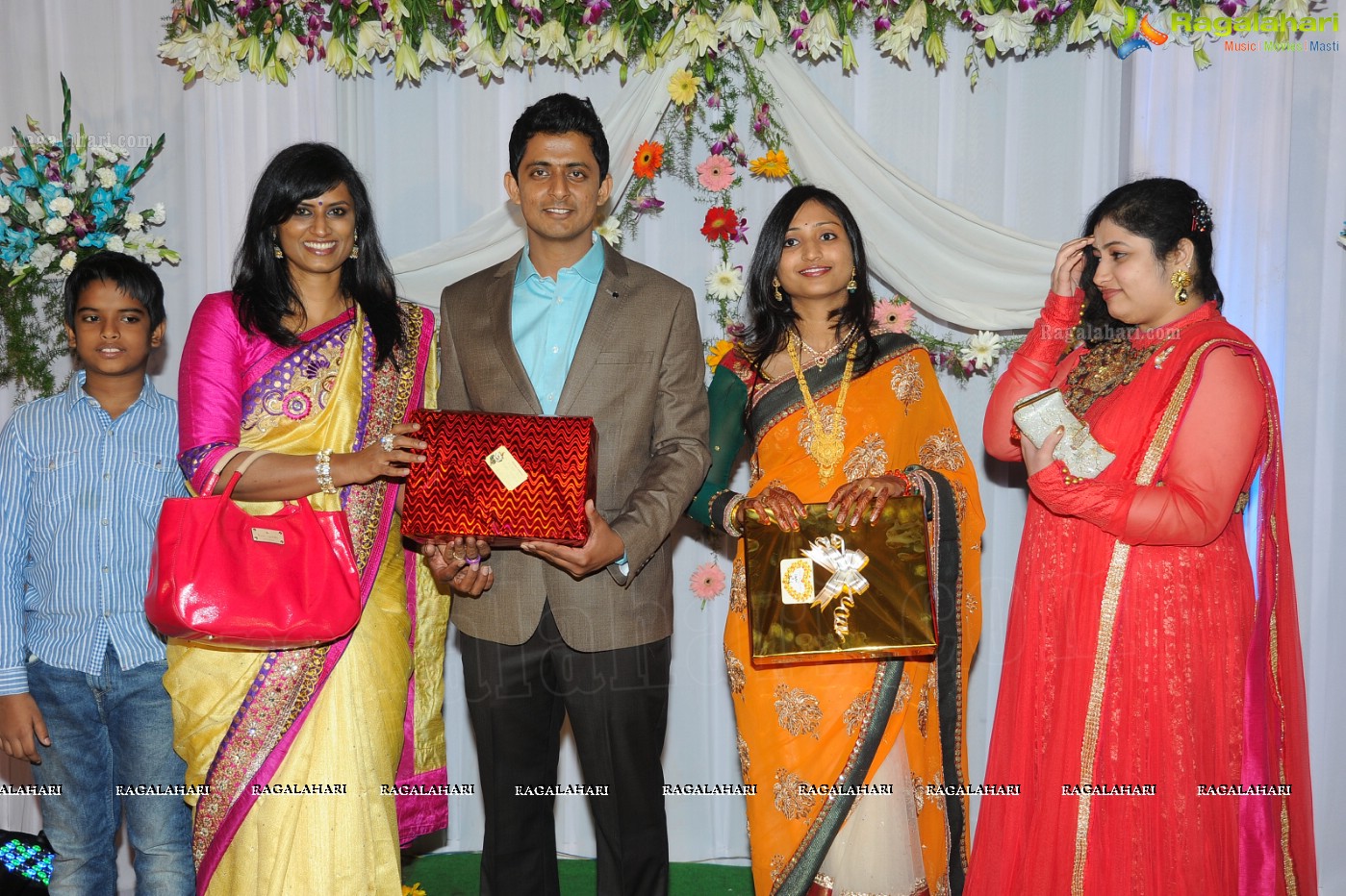 Singer Dinker Kalvala Wedding Reception