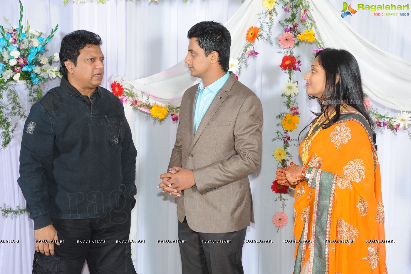 Singer Dinker Kalvala Wedding Reception