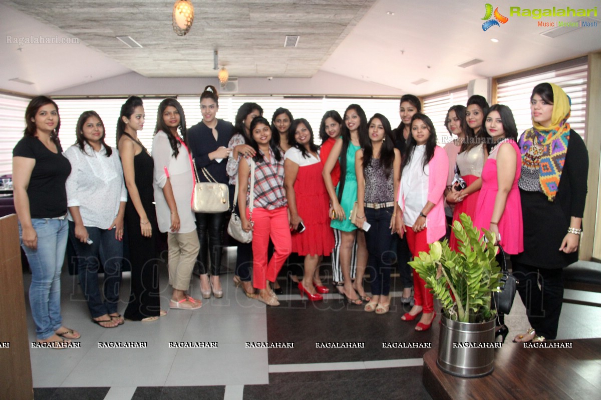 First Event of Stylish Divas at The Lounge of Daspalla, Hyderabad