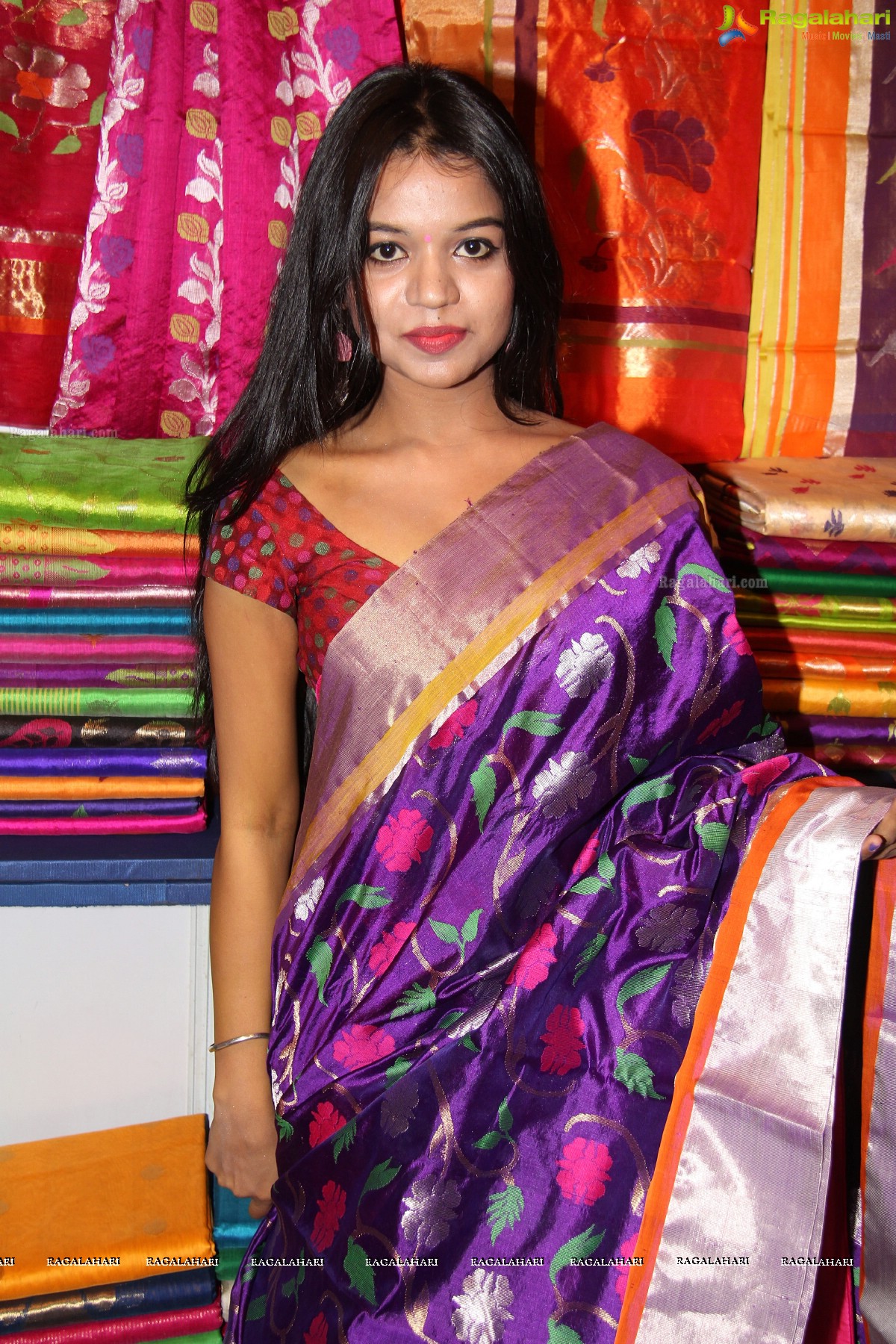 Bhavya Sri inaugurates Trendz Lifestyle Expo (Jan. 2014), Hyderabad