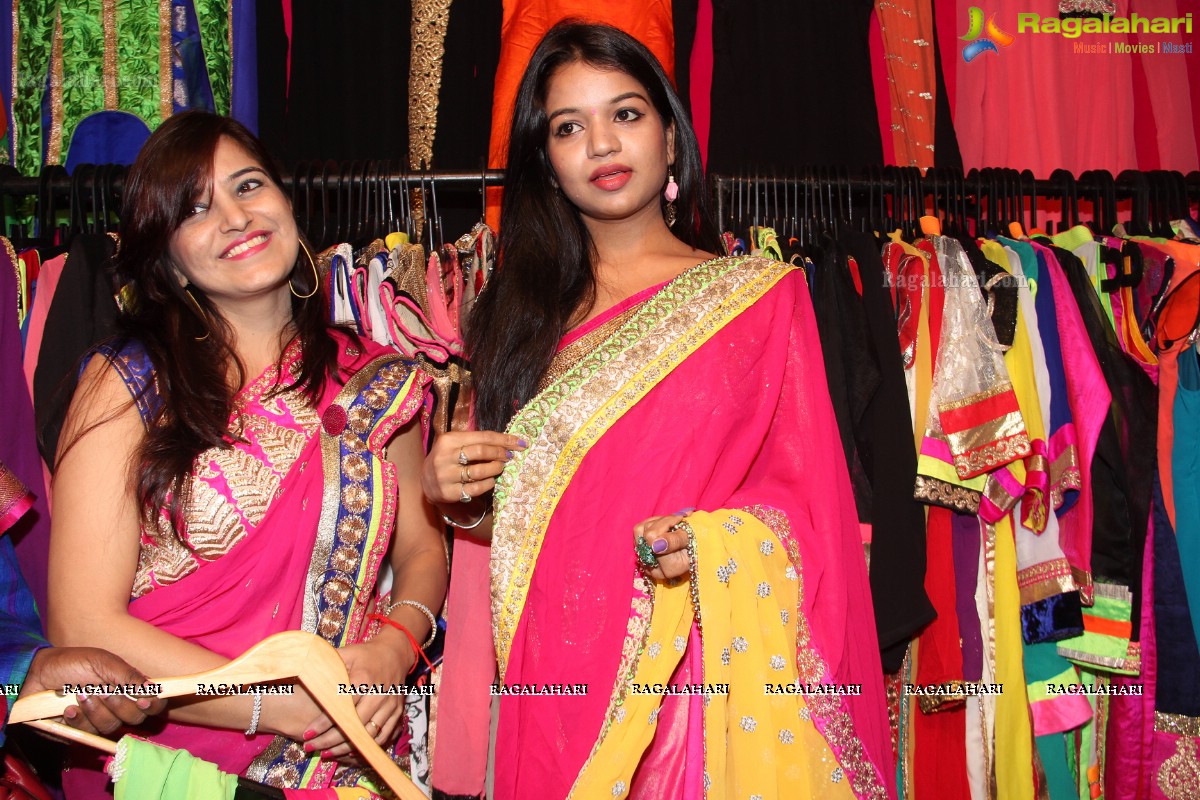 Bhavya Sri inaugurates Trendz Lifestyle Expo (Jan. 2014), Hyderabad