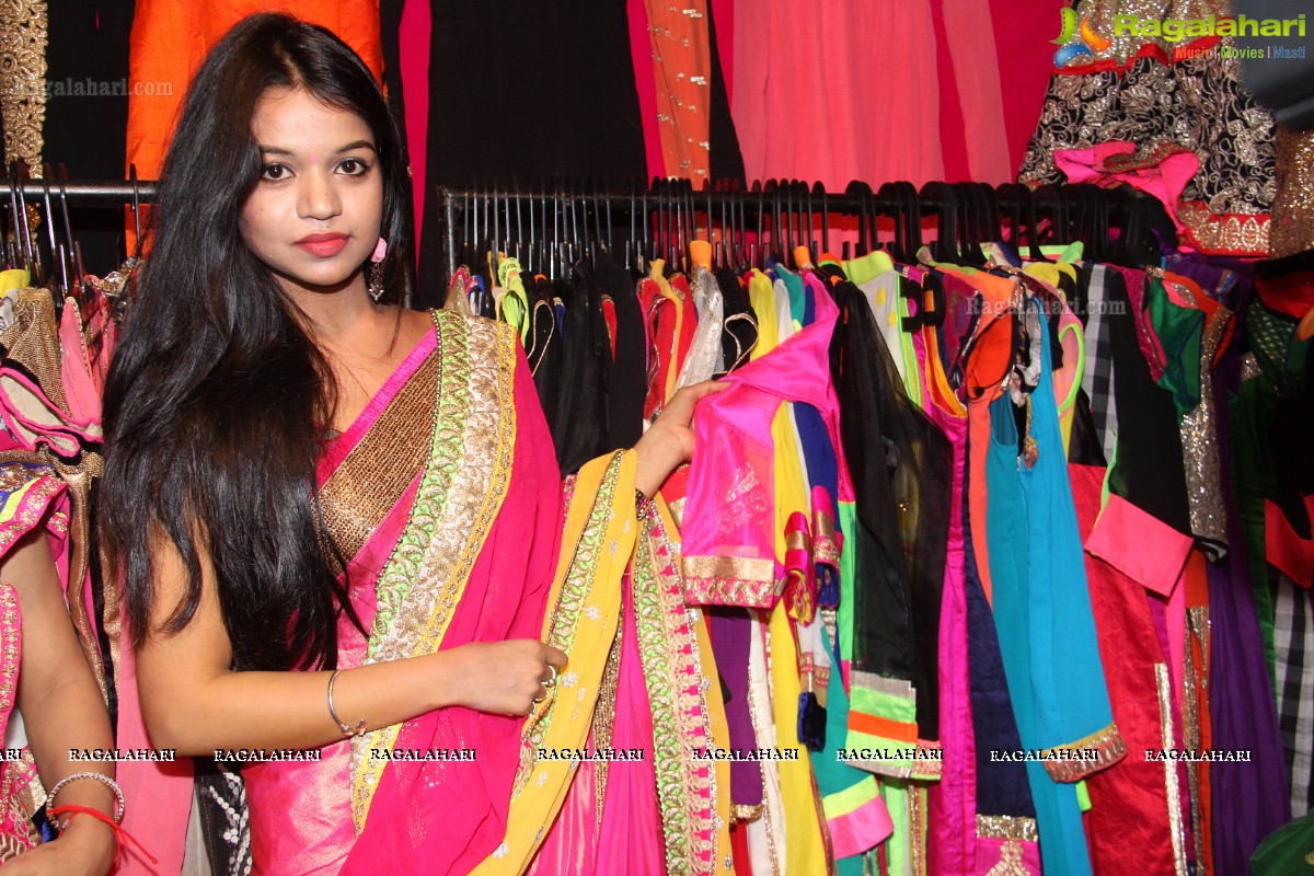 Bhavya Sri inaugurates Trendz Lifestyle Expo (Jan. 2014), Hyderabad