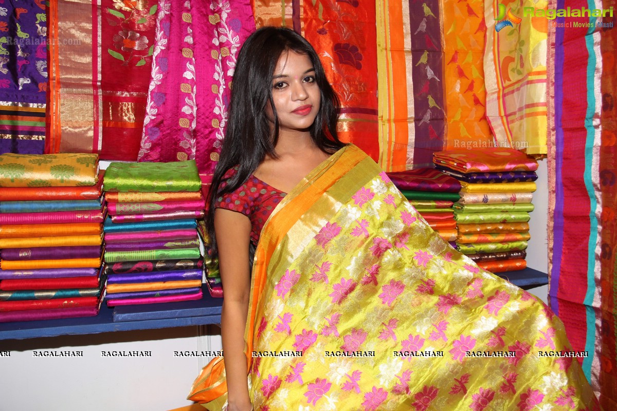 Bhavya Sri inaugurates Trendz Lifestyle Expo (Jan. 2014), Hyderabad