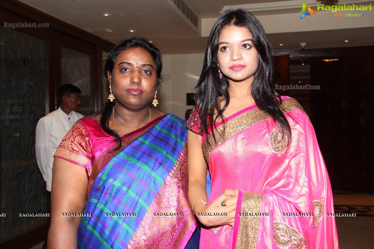 Bhavya Sri inaugurates Trendz Lifestyle Expo (Jan. 2014), Hyderabad