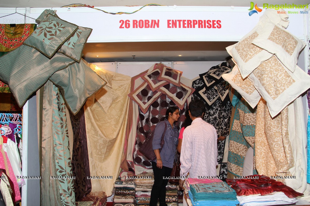 Bhavya Sri inaugurates Trendz Lifestyle Expo (Jan. 2014), Hyderabad