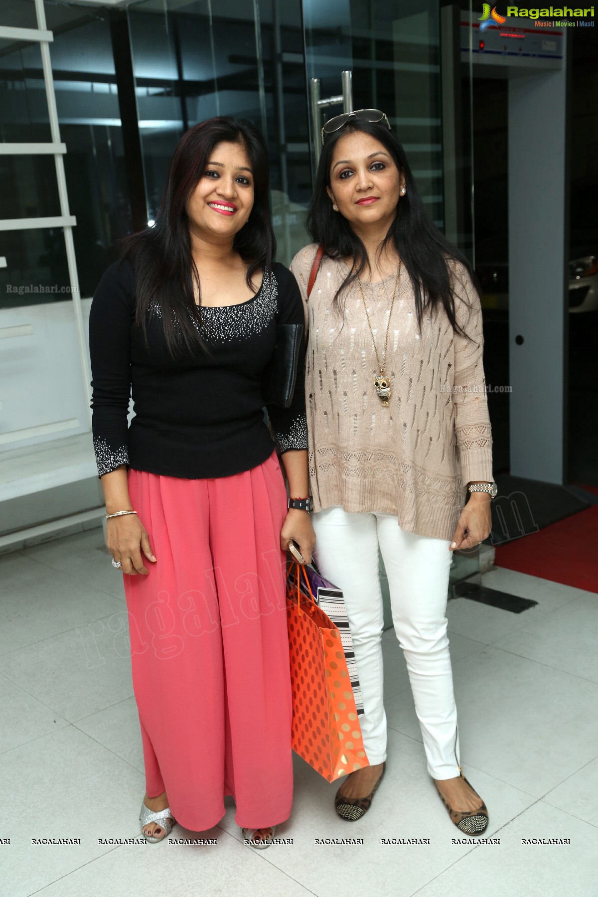 Trushna Tibrewala's Grand Birthday Bash at Over The Moon