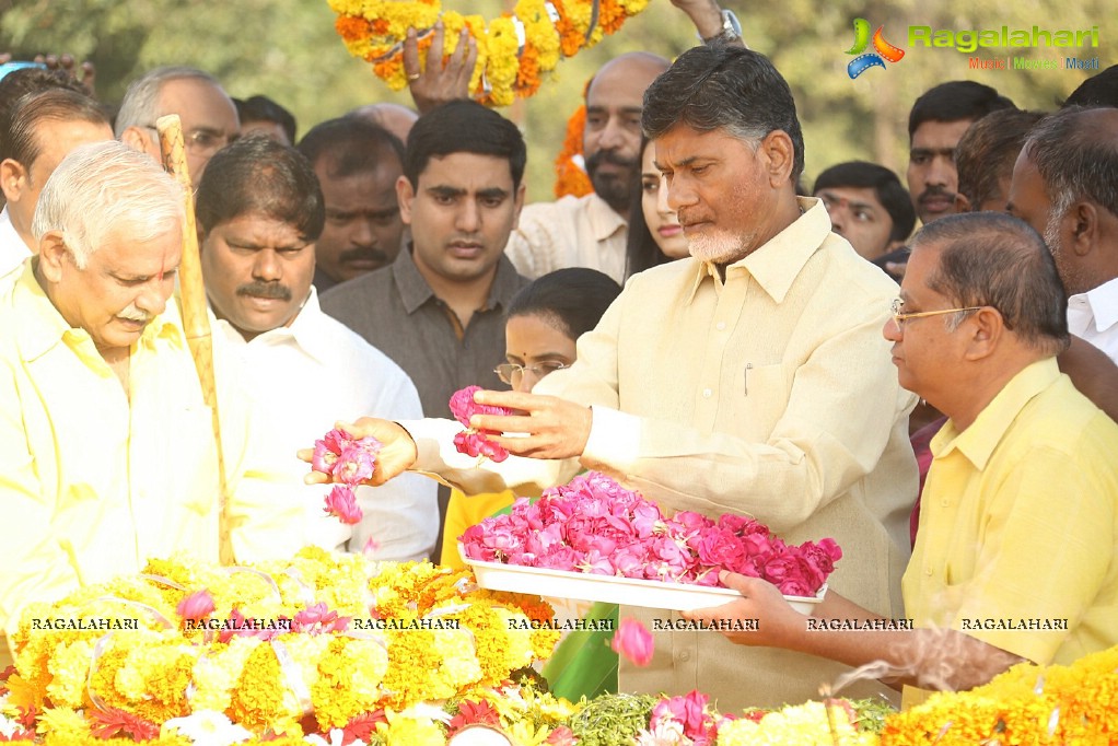 Nara Chandrababu Naidu Family at NTR Ghat