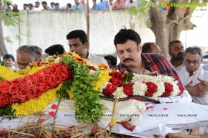 Jagapathi Babu's Father Death