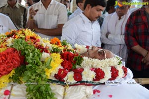 Jagapathi Babu's Father Death