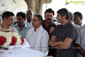 Jagapathi Babu's Father Death