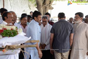 Jagapathi Babu's Father Death