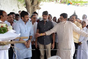 Jagapathi Babu's Father Death