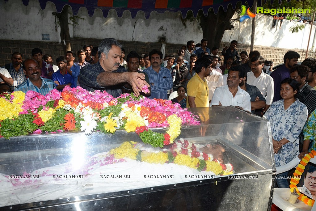 Celebrities pay homage to MS Narayana (Set 2)