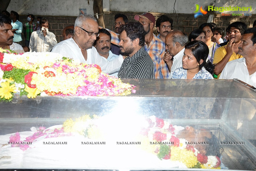 Celebrities pay homage to MS Narayana (Set 2)