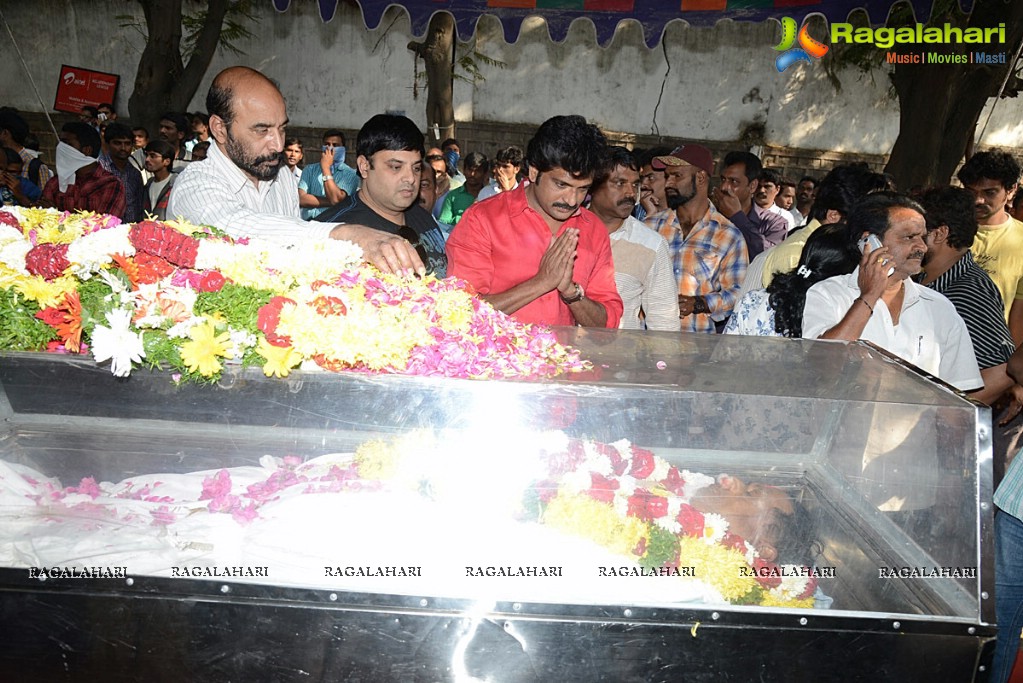 Celebrities pay homage to MS Narayana (Set 2)