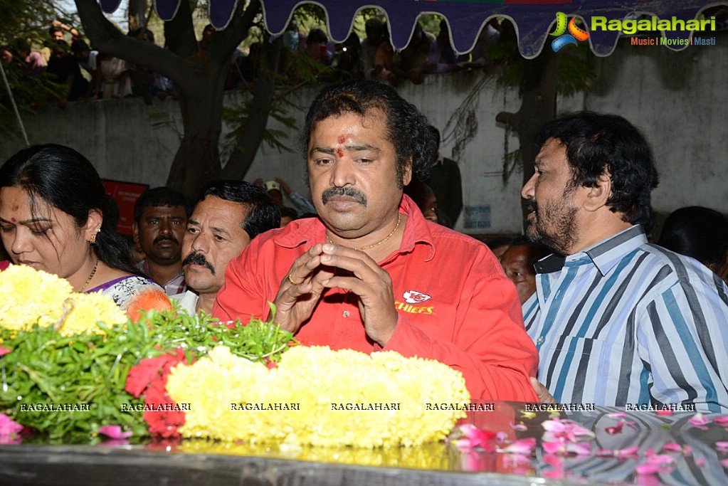 Celebrities pay homage to MS Narayana (Set 2)