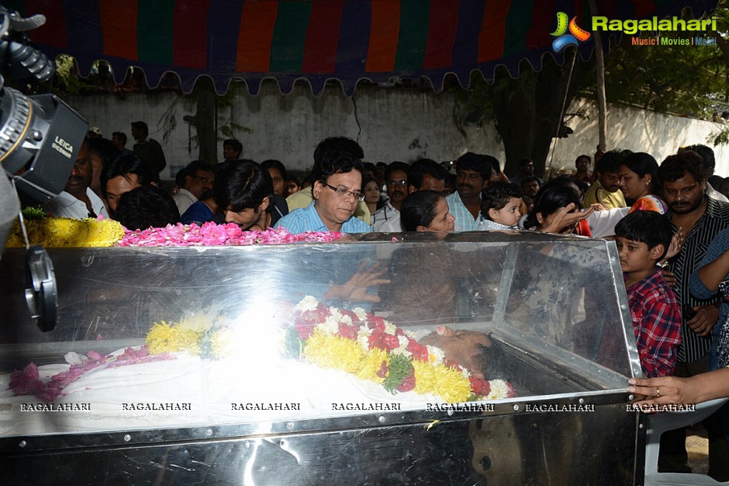 Celebrities pay homage to MS Narayana (Set 2)