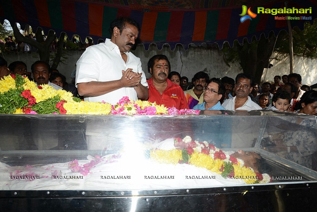 Celebrities pay homage to MS Narayana (Set 2)