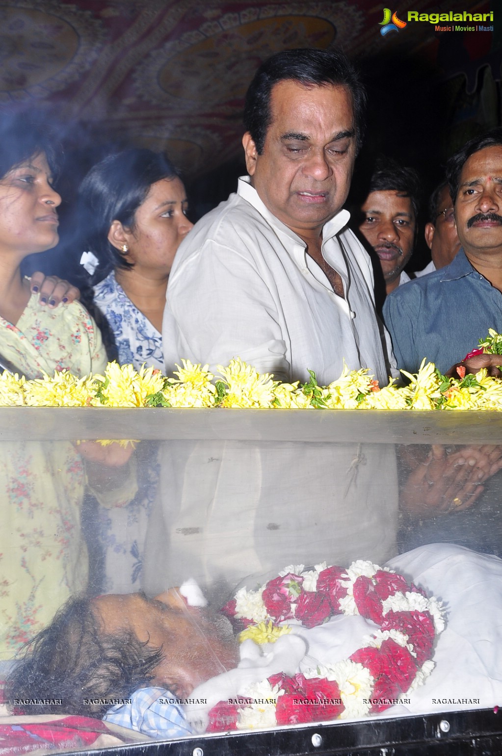 Celebrities pay homage to MS Narayana (Set 1)