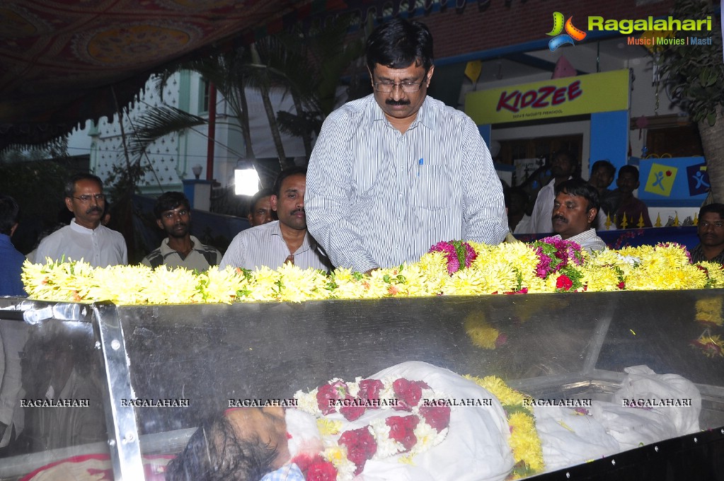 Celebrities pay homage to MS Narayana (Set 1)