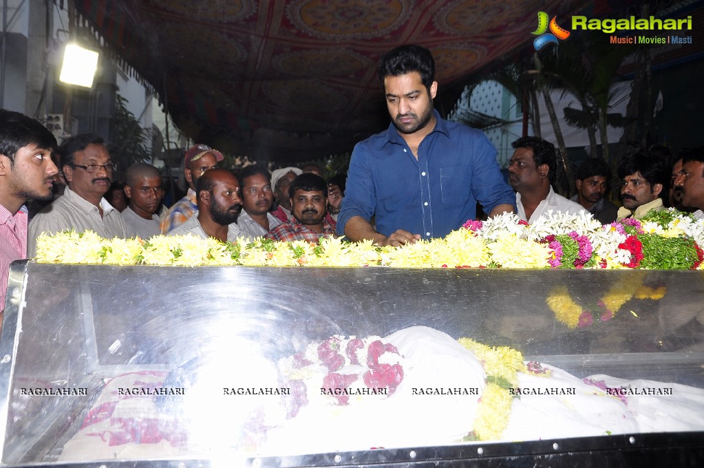 Celebrities pay homage to MS Narayana (Set 1)