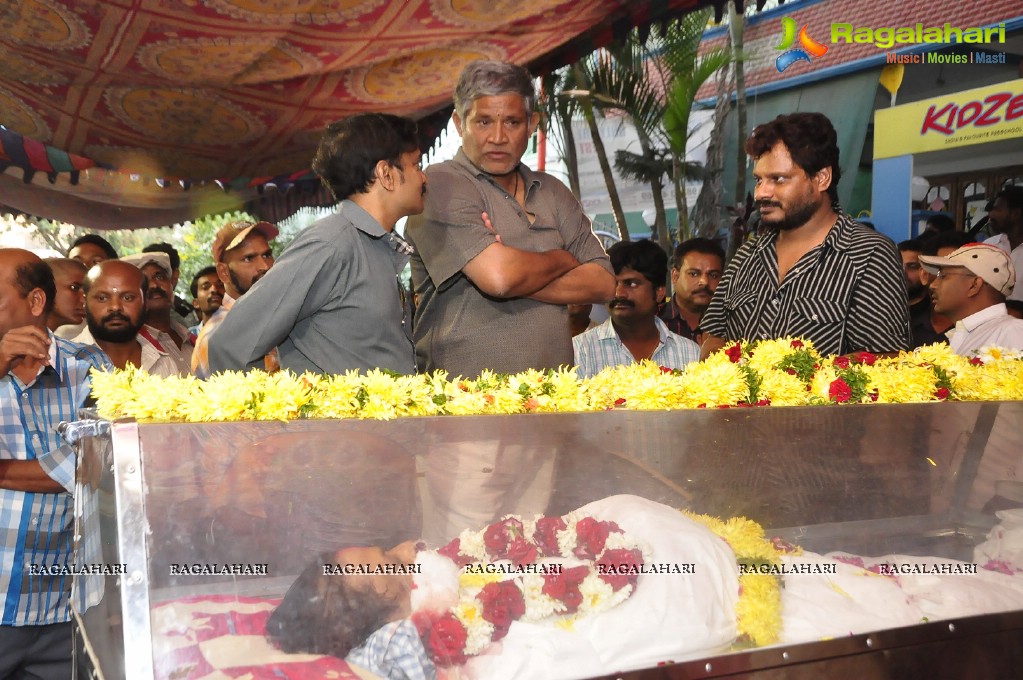 Celebrities pay homage to MS Narayana (Set 1)