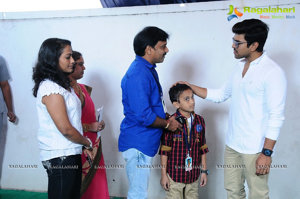 Fans Meets Ram Charan