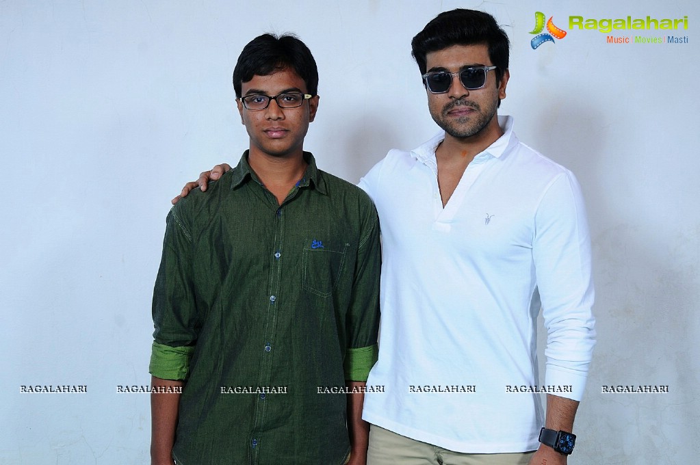 Fans Meets Ram Charan