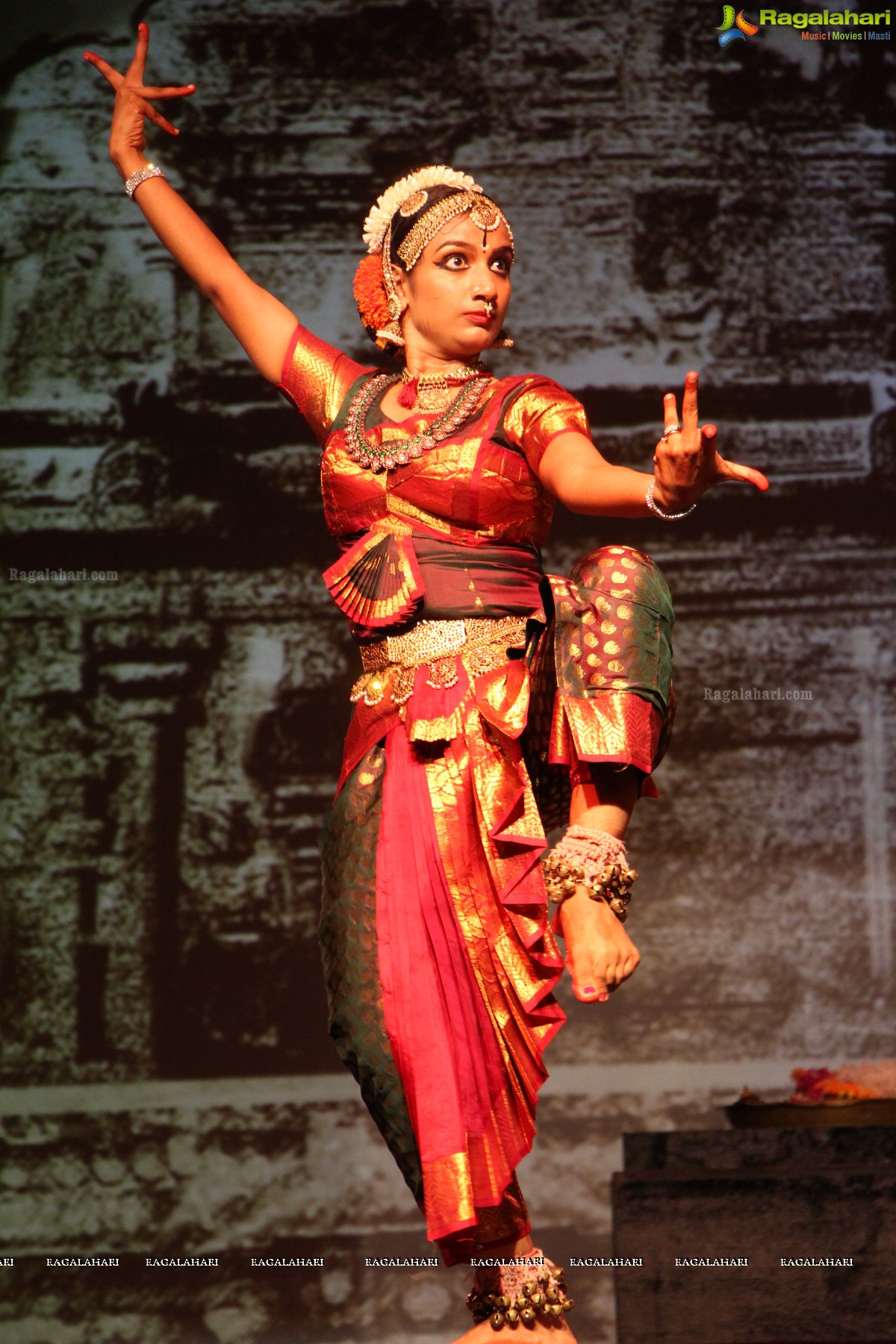 Antaram - A Dynamic Collage of Classical Dance and Theatre