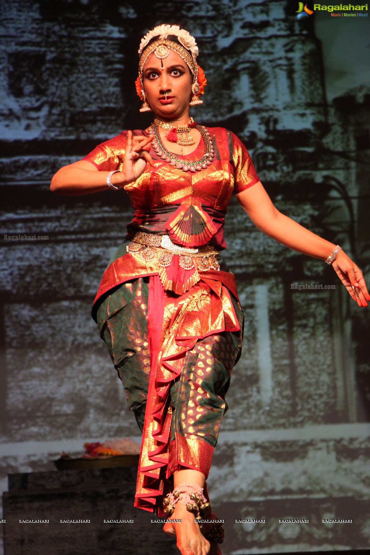 Antaram - A Dynamic Collage of Classical Dance and Theatre