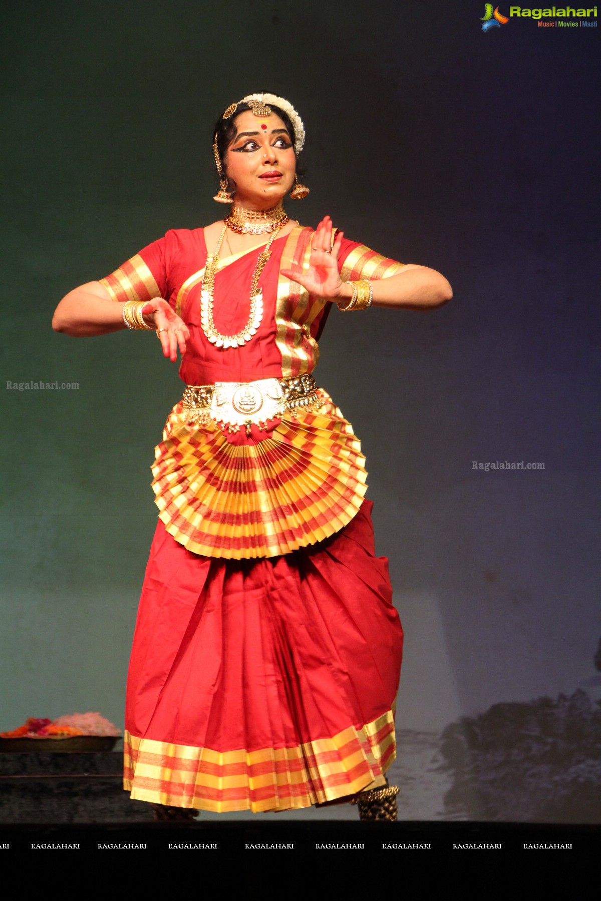 Antaram - A Dynamic Collage of Classical Dance and Theatre