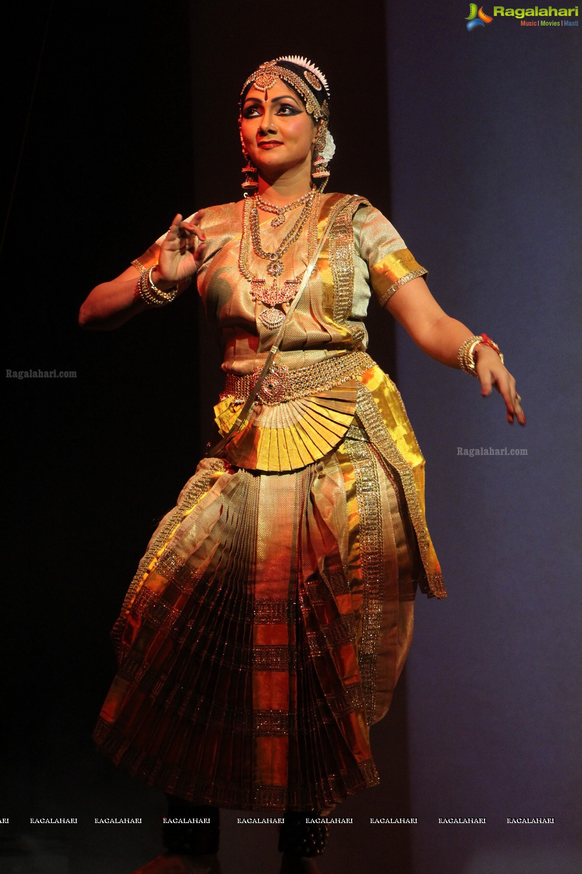 Antaram - A Dynamic Collage of Classical Dance and Theatre