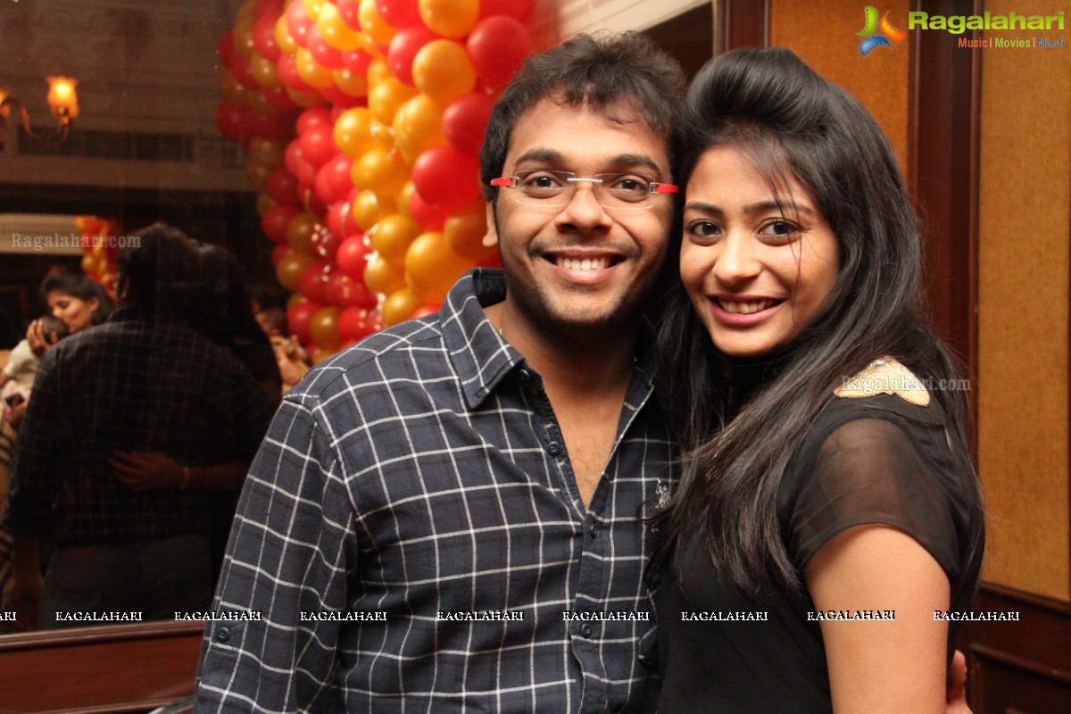 10th Wedding Anniversary Party of Anup Kedia-Shikha Kedia at Palace Heights