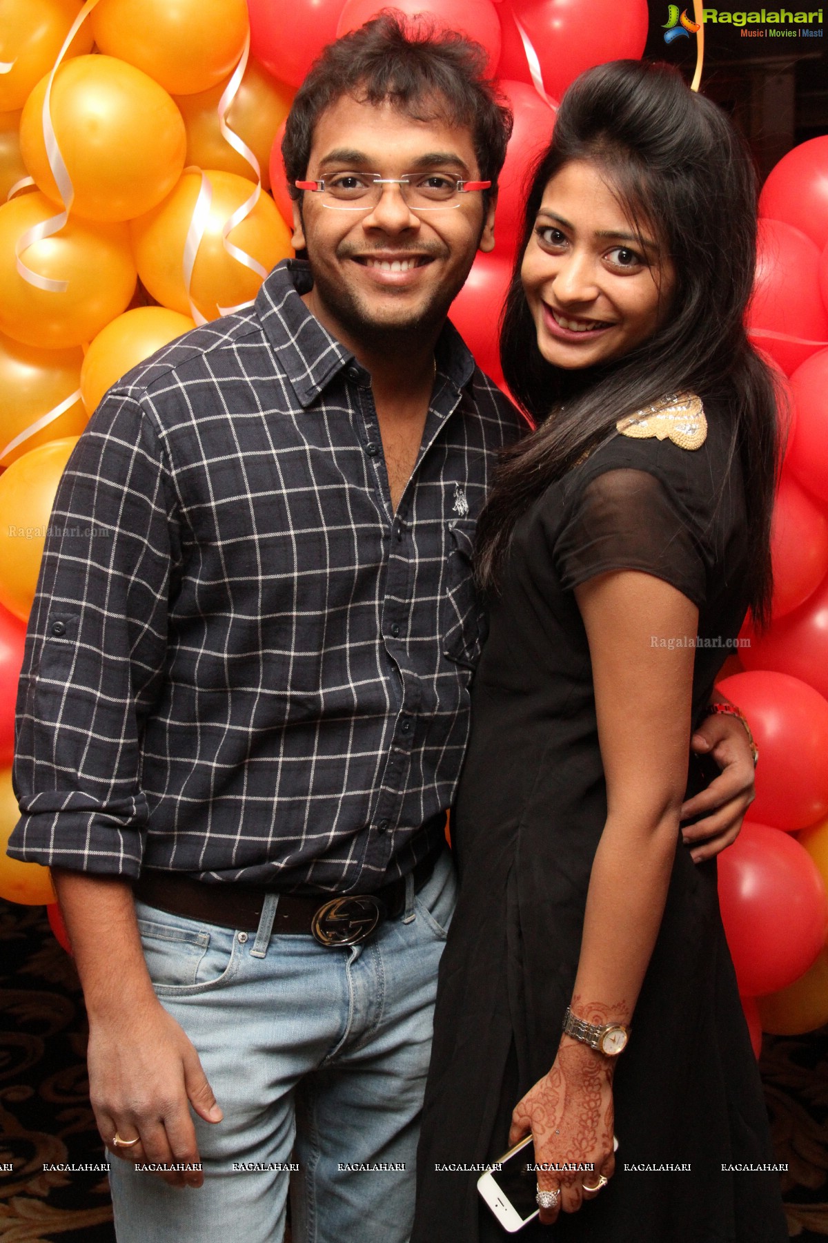 10th Wedding Anniversary Party of Anup Kedia-Shikha Kedia at Palace Heights