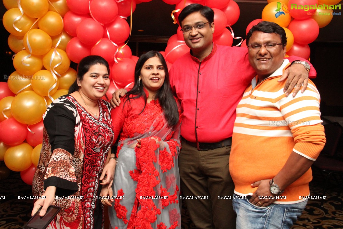 10th Wedding Anniversary Party of Anup Kedia-Shikha Kedia at Palace Heights