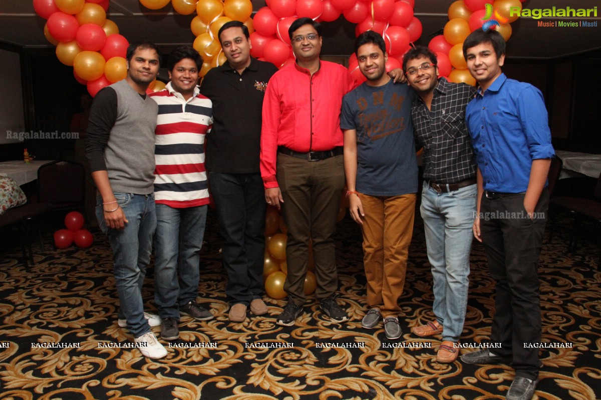 10th Wedding Anniversary Party of Anup Kedia-Shikha Kedia at Palace Heights