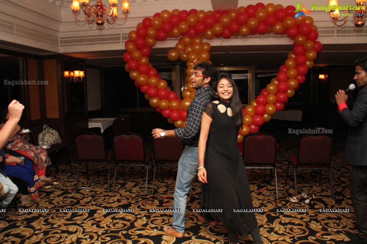 10th Wedding Anniversary Party of Anup Kedia-Shikha Kedia at Palace Heights