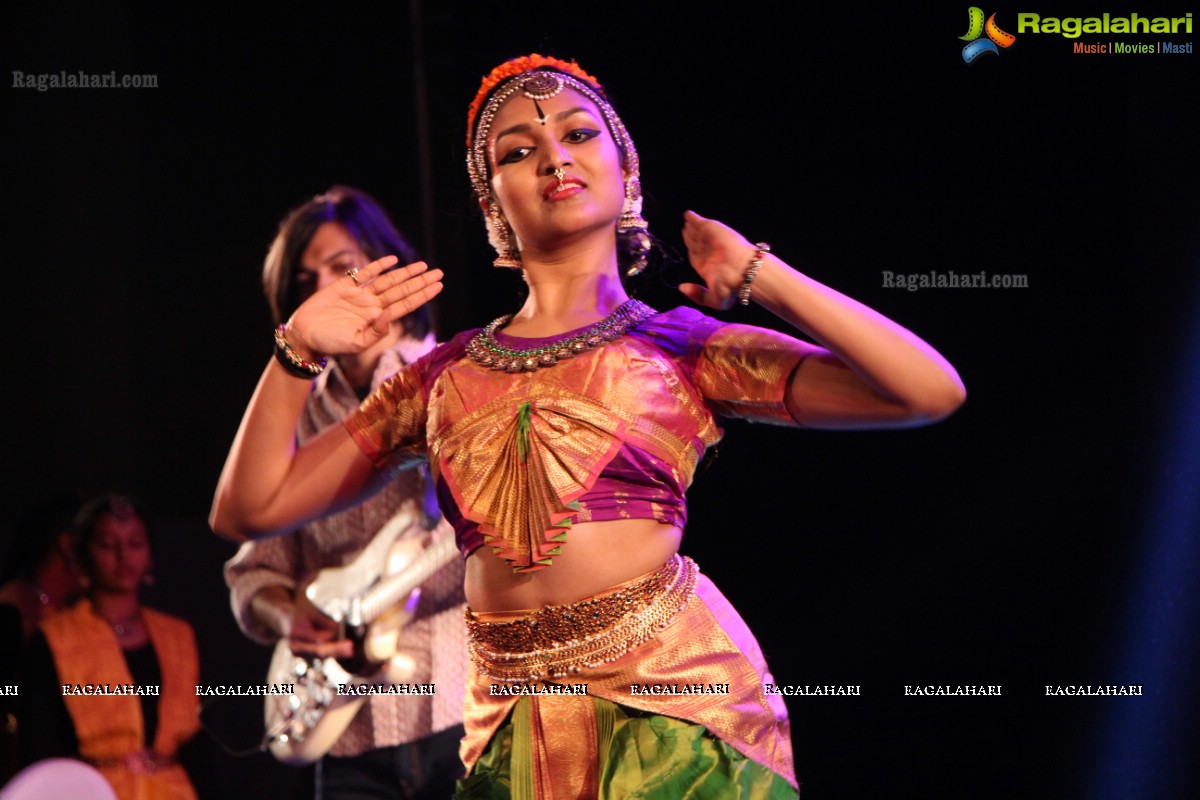 Bhavana Reddy Faces Performance at Cyber City Conventions