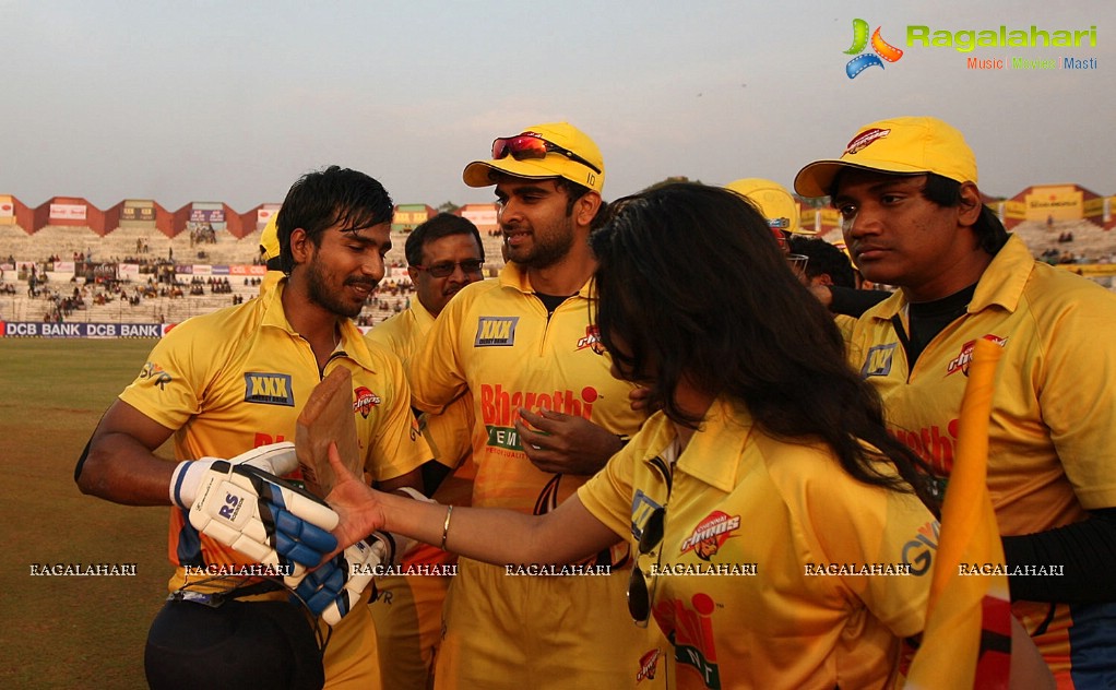 CCL 5 - Mumbai Heroes Vs Chennai Rhinos