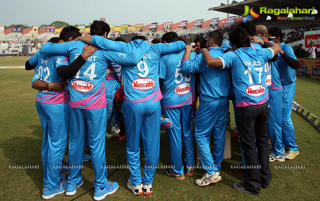 CCL 5 - Mumbai Heroes Vs Chennai Rhinos