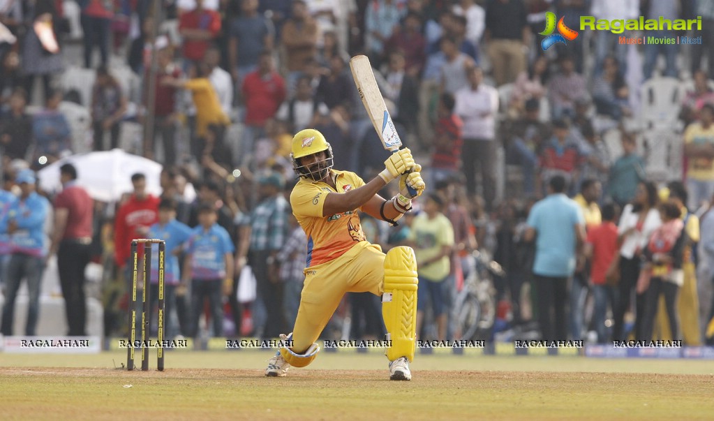 CCL 5 - Mumbai Heroes Vs Chennai Rhinos