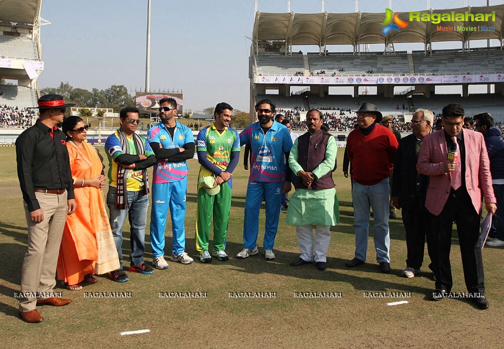 CCL 5 - Mumbai Heroes Vs Kerala Strikers