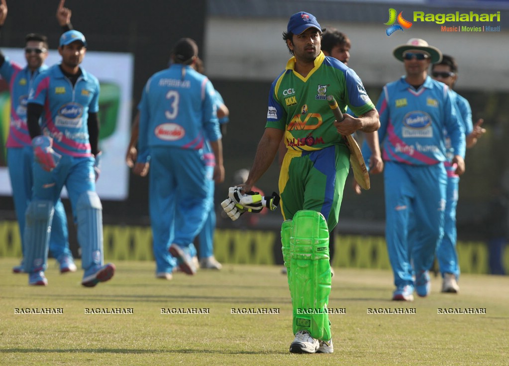 CCL 5 - Mumbai Heroes Vs Kerala Strikers